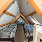 Bed & Breakfast Ferry House *