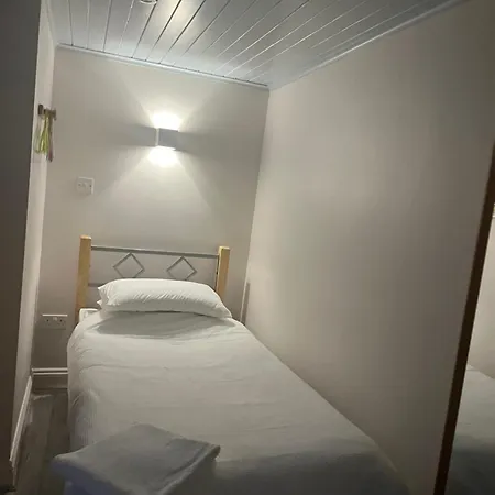 Ferry House Holidays * New Ross