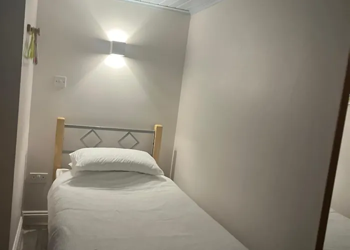 Ferry House * New Ross